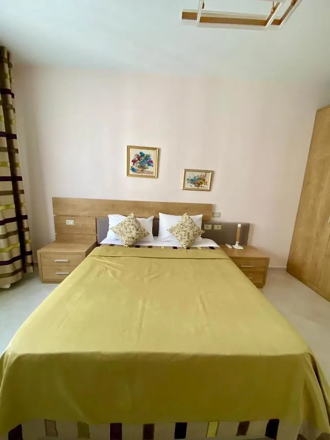 Apartments 3 Room Lara Sea View Влёра